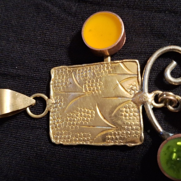 MID-CENTURY MODERN ARTISAN HANDCRAFTED COPPER, BRASS AND ENAMEL PENDANT - Picture 2 of 4